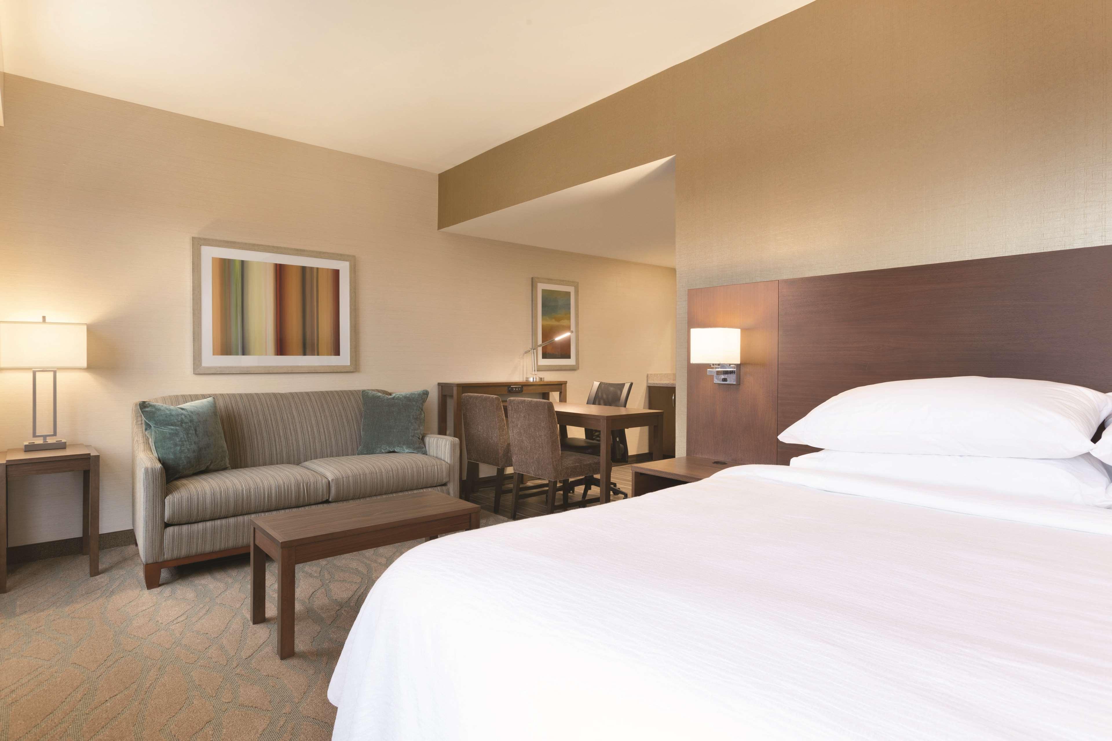 Embassy Suites By Hilton Akron Canton Airport Норт-Кантон Экстерьер фото