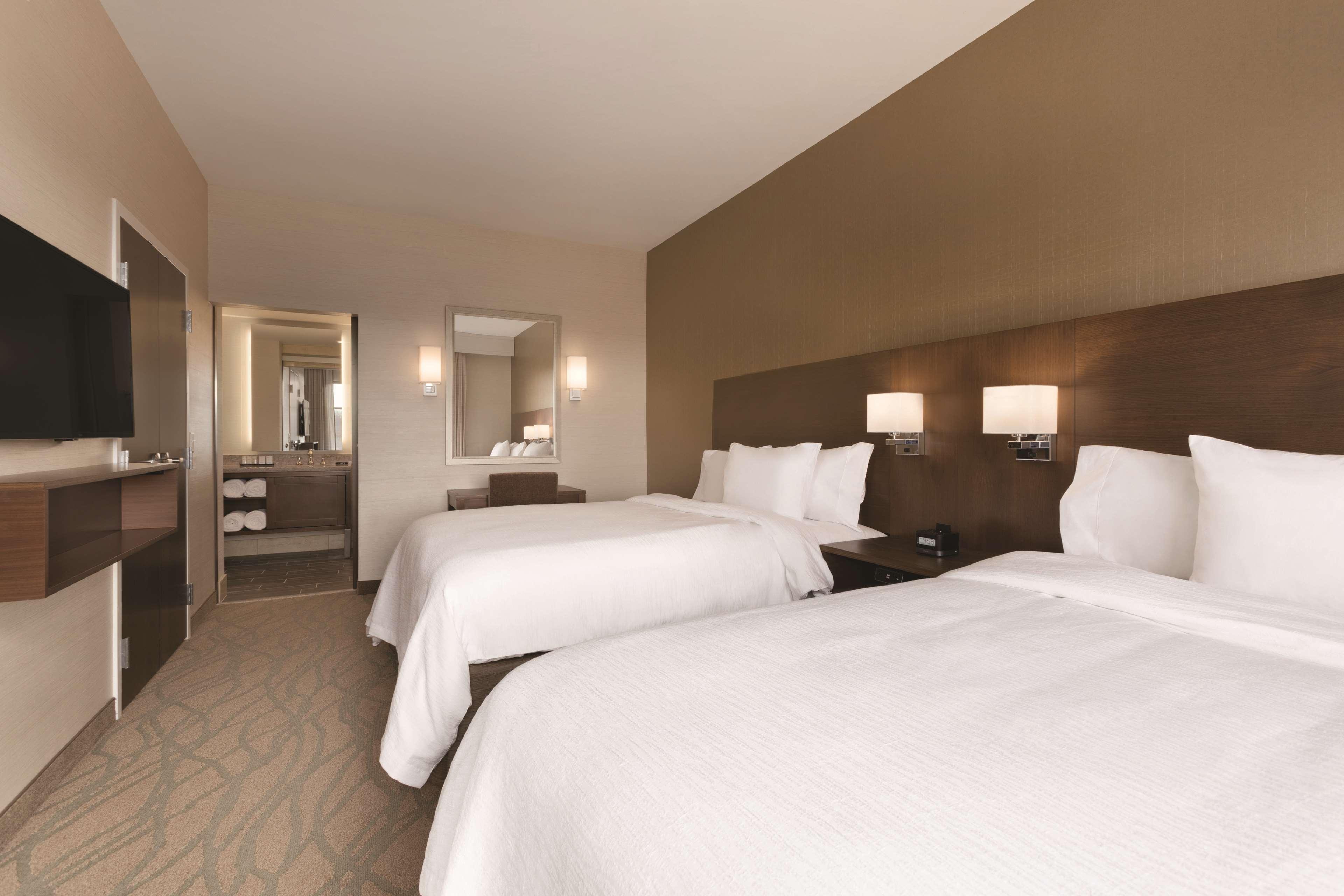 Embassy Suites By Hilton Akron Canton Airport Норт-Кантон Экстерьер фото
