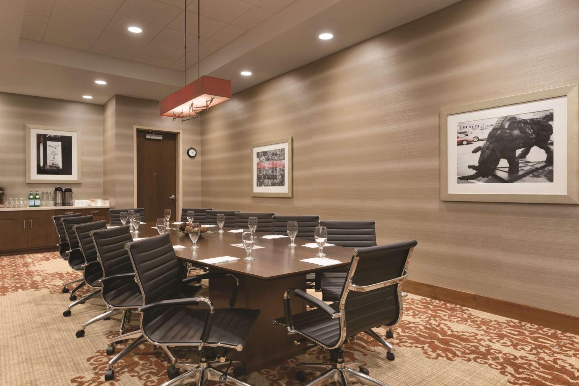 Embassy Suites By Hilton Akron Canton Airport Норт-Кантон Экстерьер фото
