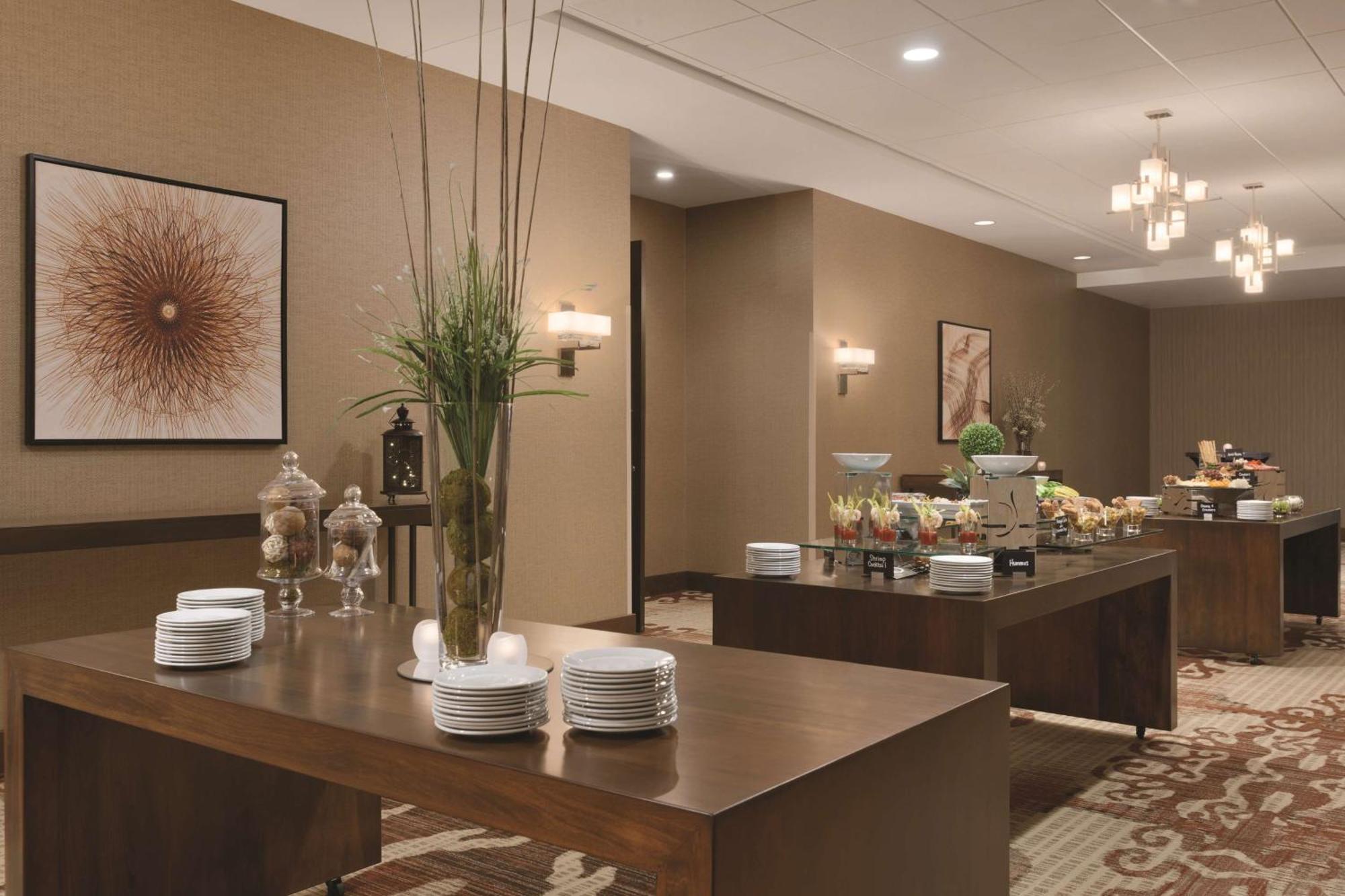Embassy Suites By Hilton Akron Canton Airport Норт-Кантон Экстерьер фото